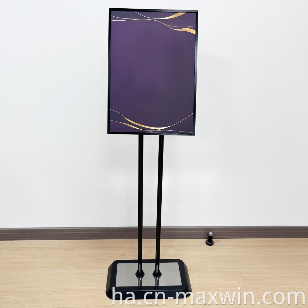 Nunin fim din fim Movie Poster Displays